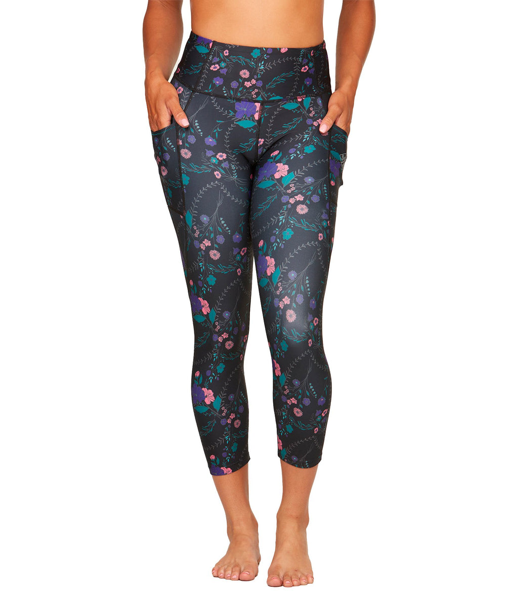 Women's Flowers and Vines Ablaze Recycled Capri Legging